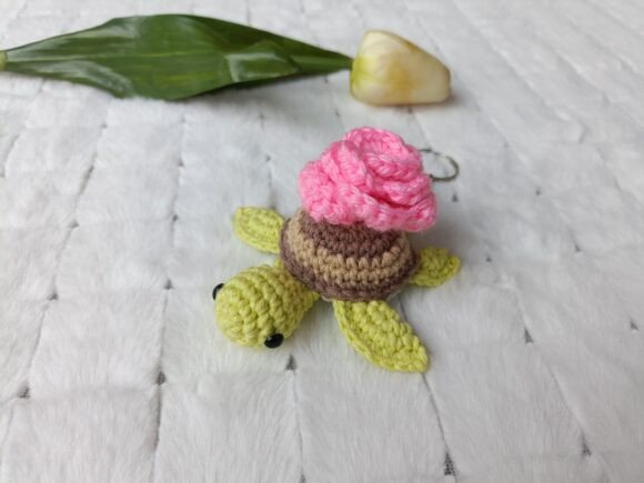 A Charming Crochet Turtle Keychain: Beyond Simple Keys